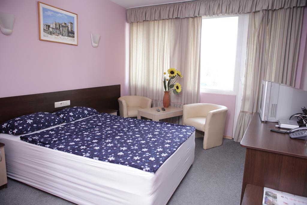 Hotel Avramov Vidin Buitenkant foto